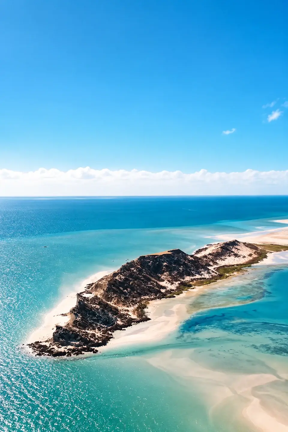 Lagune turquoise et côte désertique de Dakhla